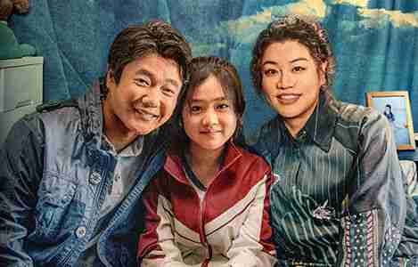 唐汉霄献唱插曲